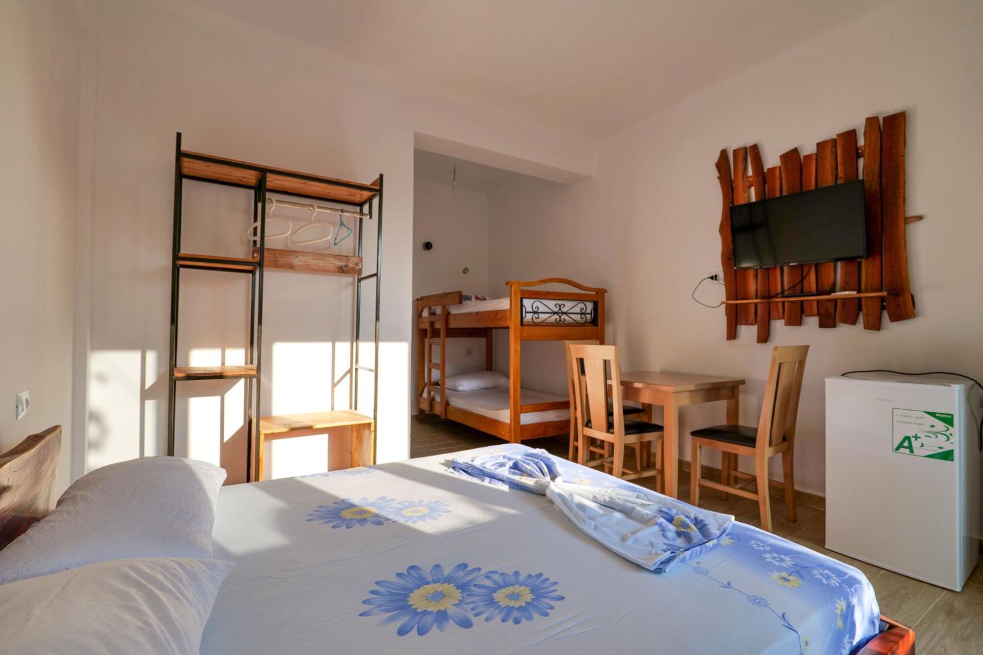 Hotel Tropikal Freskia Bunec Sarandë