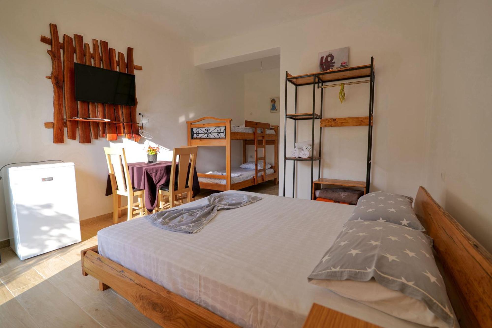 Tropikal Freskia Bunec 3* Sarandë